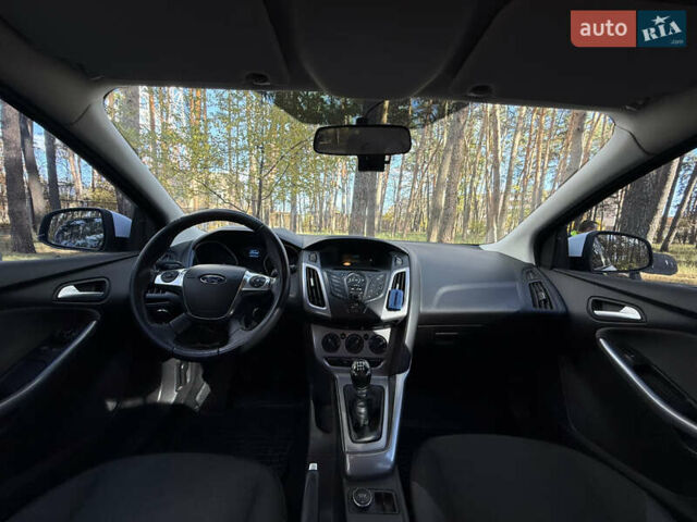 Белый Форд Фокус, объемом двигателя 1 л и пробегом 104 тыс. км за 7200 $, фото 12 на Automoto.ua