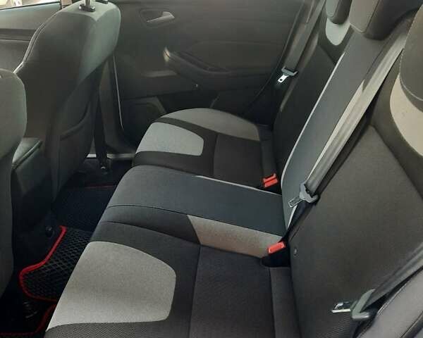 Білий Форд Фокус, об'ємом двигуна 1 л та пробігом 188 тис. км за 6600 $, фото 20 на Automoto.ua