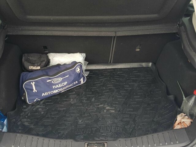 Білий Форд Фокус, об'ємом двигуна 1 л та пробігом 120 тис. км за 6500 $, фото 23 на Automoto.ua