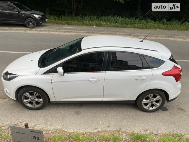 Білий Форд Фокус, об'ємом двигуна 1 л та пробігом 181 тис. км за 6500 $, фото 14 на Automoto.ua
