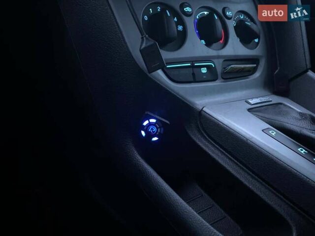 Белый Форд Фокус, объемом двигателя 2 л и пробегом 226 тыс. км за 6990 $, фото 34 на Automoto.ua