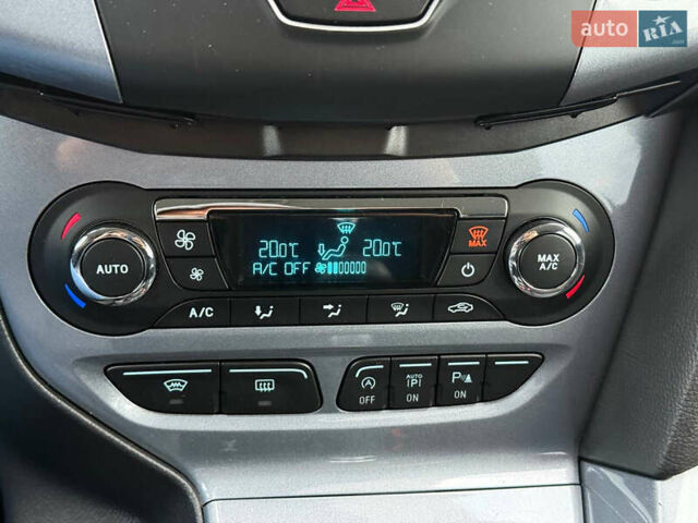 Белый Форд Фокус, объемом двигателя 1.6 л и пробегом 227 тыс. км за 8900 $, фото 48 на Automoto.ua