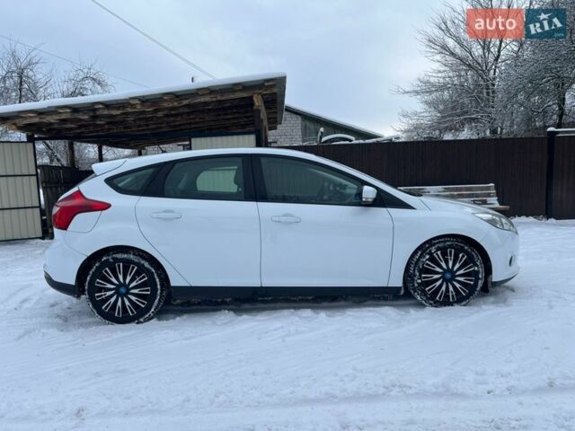 Белый Форд Фокус, объемом двигателя 1.6 л и пробегом 226 тыс. км за 6700 $, фото 6 на Automoto.ua