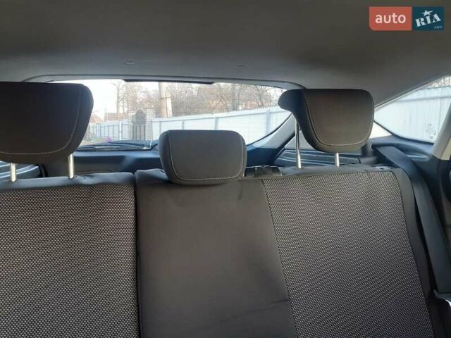 Белый Форд Фокус, объемом двигателя 1 л и пробегом 119 тыс. км за 7500 $, фото 16 на Automoto.ua