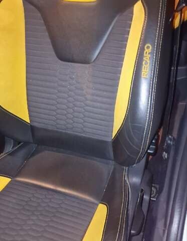 Білий Форд Фокус, об'ємом двигуна 1 л та пробігом 205 тис. км за 10500 $, фото 3 на Automoto.ua