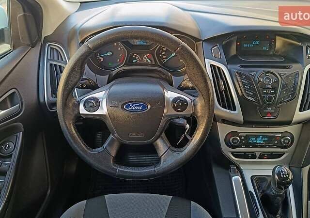 Білий Форд Фокус, об'ємом двигуна 1 л та пробігом 152 тис. км за 6630 $, фото 8 на Automoto.ua