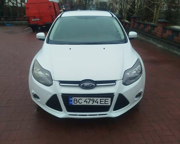 Білий Форд Фокус, об'ємом двигуна 1 л та пробігом 290 тис. км за 5000 $, фото 1 на Automoto.ua