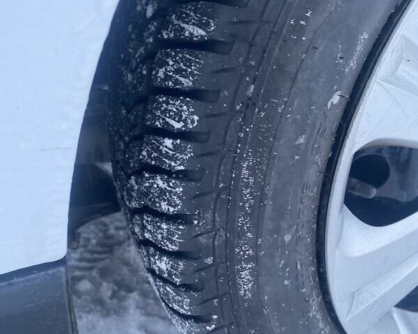 Білий Форд Фокус, об'ємом двигуна 1.6 л та пробігом 190 тис. км за 8500 $, фото 7 на Automoto.ua