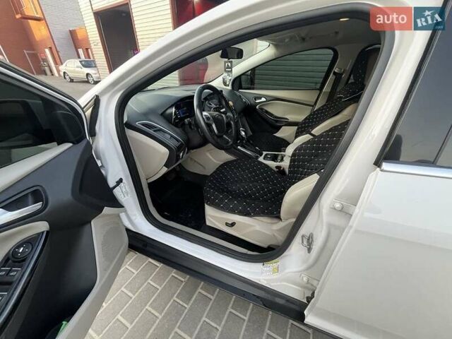 Белый Форд Фокус, объемом двигателя 0 л и пробегом 140 тыс. км за 7000 $, фото 13 на Automoto.ua