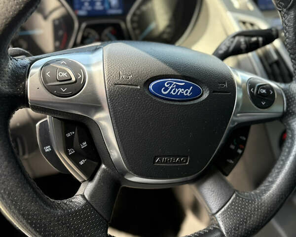 Белый Форд Фокус, объемом двигателя 1.6 л и пробегом 219 тыс. км за 10000 $, фото 24 на Automoto.ua