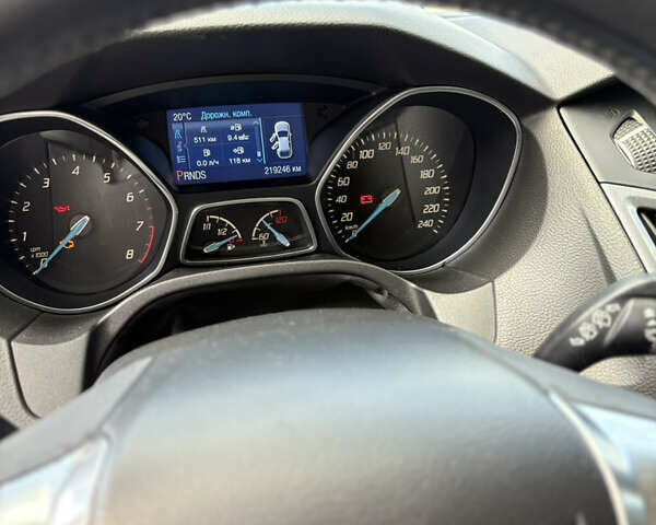 Белый Форд Фокус, объемом двигателя 1.6 л и пробегом 219 тыс. км за 10000 $, фото 7 на Automoto.ua