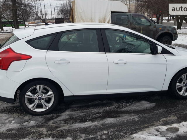 Білий Форд Фокус, об'ємом двигуна 1 л та пробігом 122 тис. км за 5800 $, фото 8 на Automoto.ua