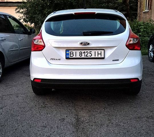 Белый Форд Фокус, объемом двигателя 1 л и пробегом 157 тыс. км за 6350 $, фото 2 на Automoto.ua