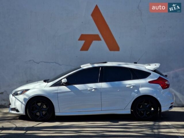 Белый Форд Фокус, объемом двигателя 2 л и пробегом 164 тыс. км за 9490 $, фото 22 на Automoto.ua