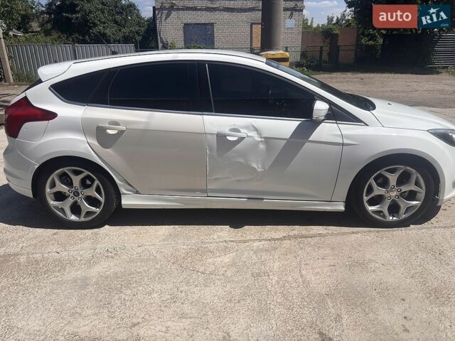 Білий Форд Фокус, об'ємом двигуна 1 л та пробігом 170 тис. км за 5481 $, фото 3 на Automoto.ua