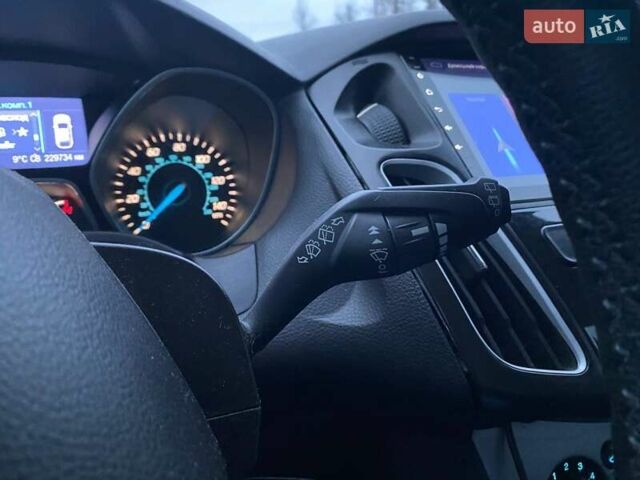 Белый Форд Фокус, объемом двигателя 2 л и пробегом 226 тыс. км за 6990 $, фото 29 на Automoto.ua