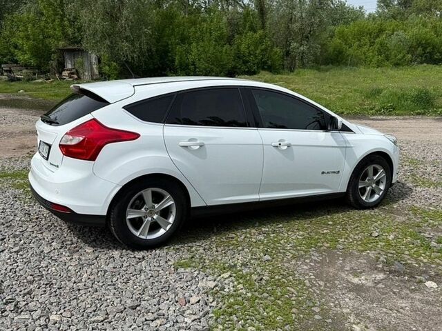 Білий Форд Фокус, об'ємом двигуна 0 л та пробігом 179 тис. км за 7300 $, фото 1 на Automoto.ua