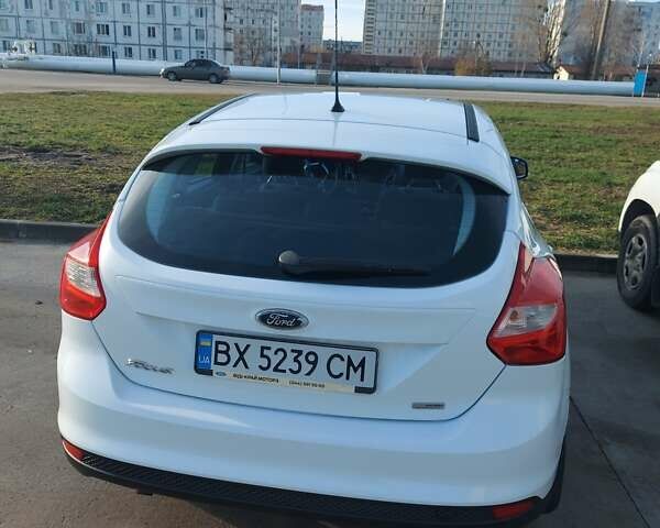 Белый Форд Фокус, объемом двигателя 1 л и пробегом 85 тыс. км за 6300 $, фото 2 на Automoto.ua