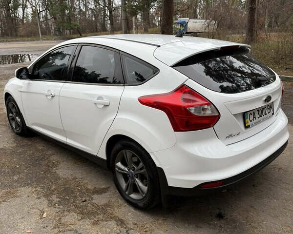 Белый Форд Фокус, объемом двигателя 1 л и пробегом 104 тыс. км за 7200 $, фото 5 на Automoto.ua