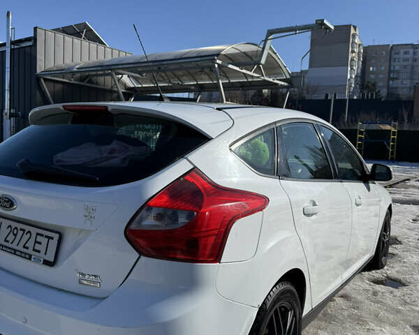 Білий Форд Фокус, об'ємом двигуна 1 л та пробігом 158 тис. км за 7100 $, фото 4 на Automoto.ua