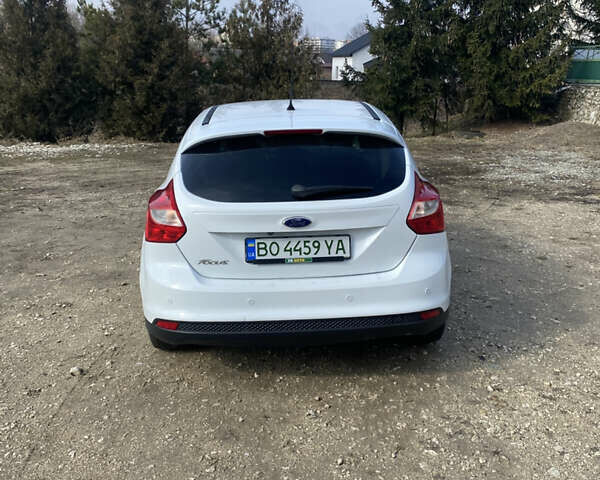 Белый Форд Фокус, объемом двигателя 0 л и пробегом 115 тыс. км за 7200 $, фото 5 на Automoto.ua
