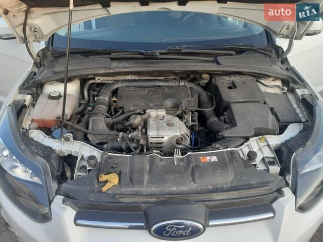 Білий Форд Фокус, об'ємом двигуна 1 л та пробігом 119 тис. км за 7500 $, фото 8 на Automoto.ua