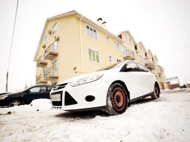Білий Форд Фокус, об'ємом двигуна 1 л та пробігом 134 тис. км за 9500 $, фото 23 на Automoto.ua