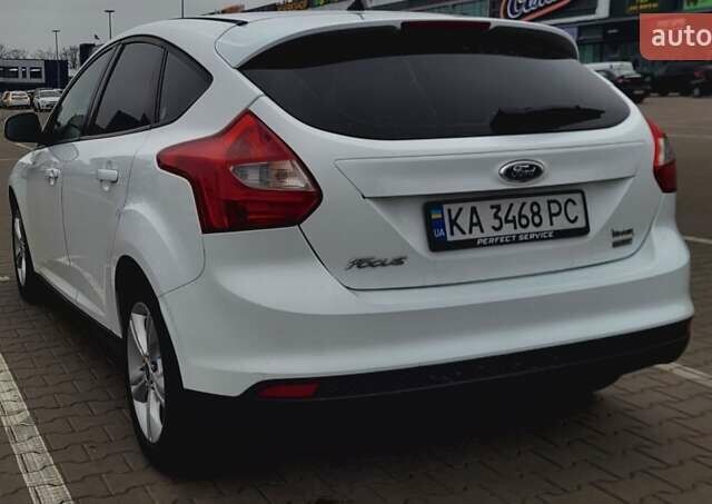 Білий Форд Фокус, об'ємом двигуна 1 л та пробігом 119 тис. км за 7500 $, фото 5 на Automoto.ua