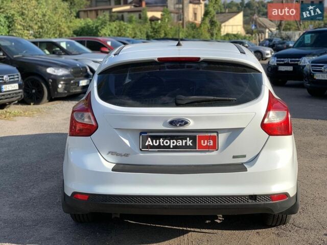 Білий Форд Фокус, об'ємом двигуна 1 л та пробігом 112 тис. км за 6990 $, фото 5 на Automoto.ua