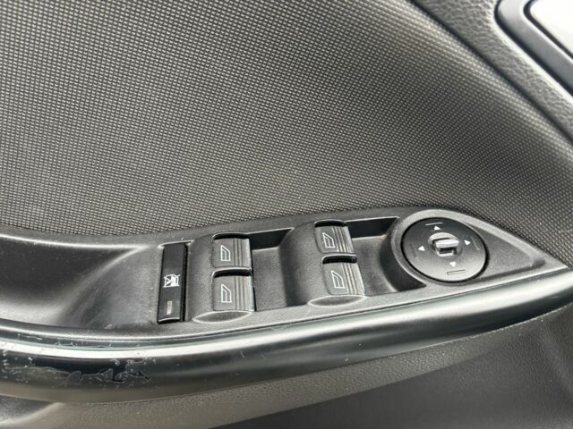 Белый Форд Фокус, объемом двигателя 1 л и пробегом 160 тыс. км за 5990 $, фото 22 на Automoto.ua