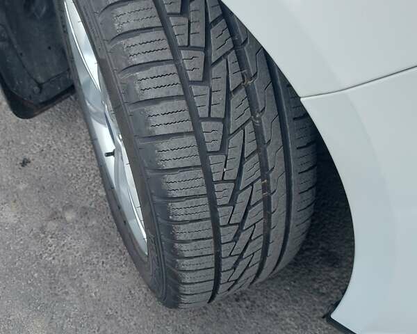 Белый Форд Фокус, объемом двигателя 1 л и пробегом 85 тыс. км за 6300 $, фото 4 на Automoto.ua