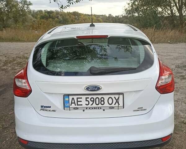 Белый Форд Фокус, объемом двигателя 2 л и пробегом 180 тыс. км за 7800 $, фото 8 на Automoto.ua