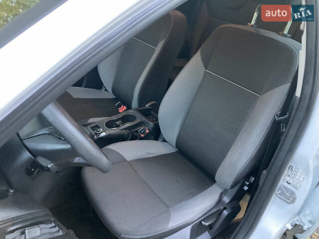 Форд Фокус 2014 в Одессе на Automoto.ua Белый Форд Фокус, объемом двигателя 1 л и пробегом 111 тыс. км за 4999 $, фото 22 на Automoto.ua