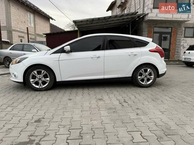 Белый Форд Фокус, объемом двигателя 1 л и пробегом 163 тыс. км за 5900 $, фото 5 на Automoto.ua