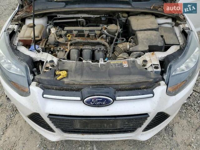Білий Форд Фокус, об'ємом двигуна 2 л та пробігом 60 тис. км за 500 $, фото 10 на Automoto.ua