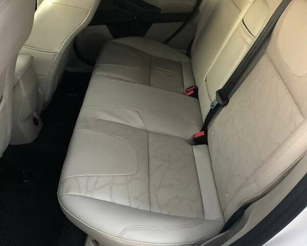 Белый Форд Фокус, объемом двигателя 0 л и пробегом 149 тыс. км за 6950 $, фото 7 на Automoto.ua