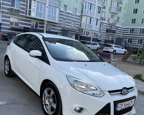 Белый Форд Фокус, объемом двигателя 1 л и пробегом 123 тыс. км за 6300 $, фото 2 на Automoto.ua