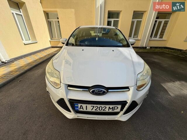 Білий Форд Фокус, об'ємом двигуна 2 л та пробігом 152 тис. км за 6500 $, фото 7 на Automoto.ua