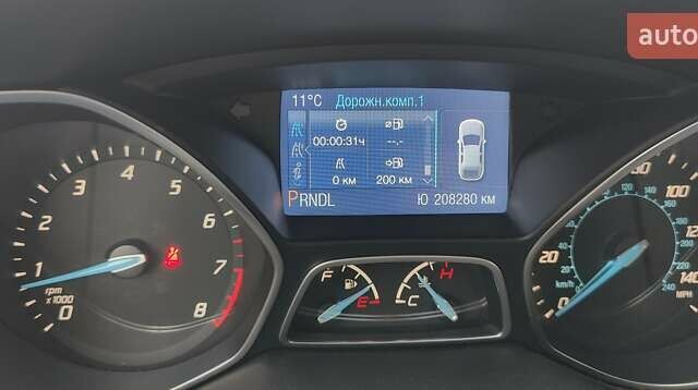 Форд Фокус 2014 в Киеве на Automoto.ua Белый Форд Фокус, объемом двигателя 2 л и пробегом 208 тыс. км за 5500 $, фото 6 на Automoto.ua