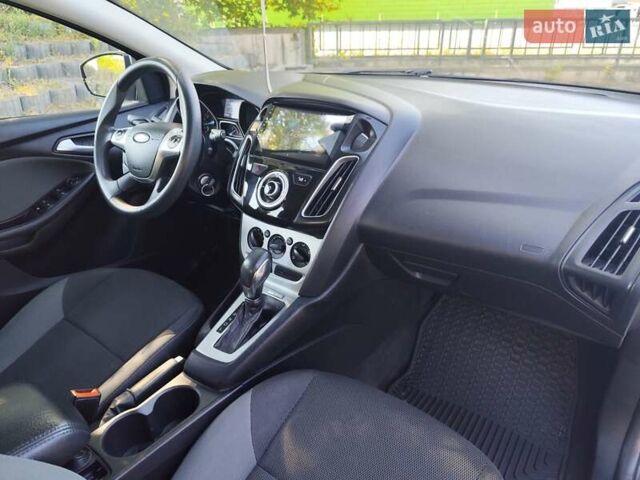 Белый Форд Фокус, объемом двигателя 2 л и пробегом 163 тыс. км за 7999 $, фото 13 на Automoto.ua