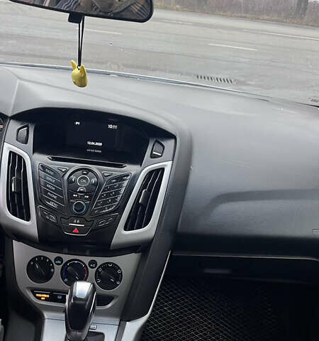 Белый Форд Фокус, объемом двигателя 2 л и пробегом 212 тыс. км за 8000 $, фото 13 на Automoto.ua