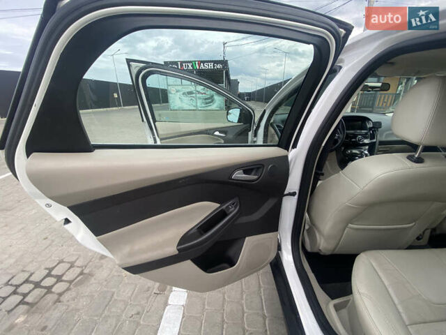Білий Форд Фокус, об'ємом двигуна 0 л та пробігом 58 тис. км за 8500 $, фото 13 на Automoto.ua