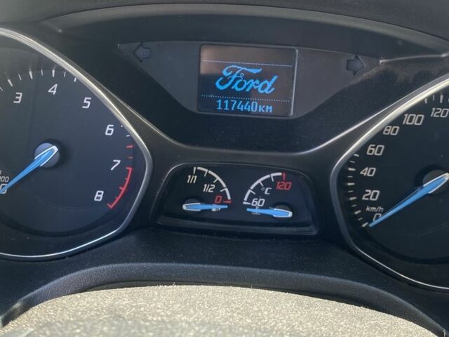 Белый Форд Фокус, объемом двигателя 1 л и пробегом 118 тыс. км за 7600 $, фото 7 на Automoto.ua