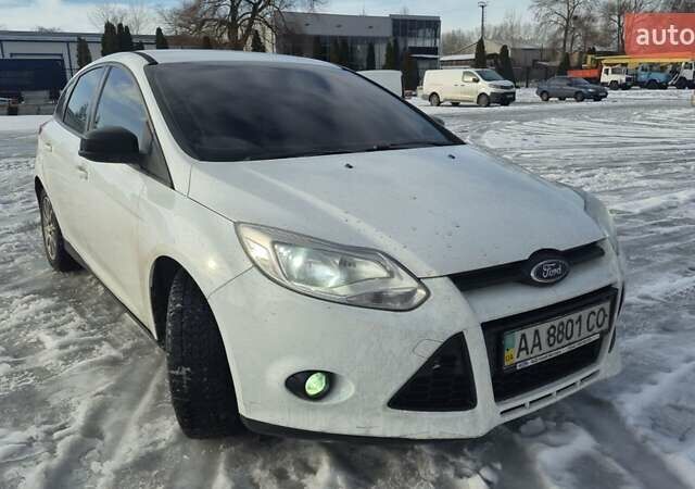 Білий Форд Фокус, об'ємом двигуна 1 л та пробігом 121 тис. км за 5800 $, фото 1 на Automoto.ua