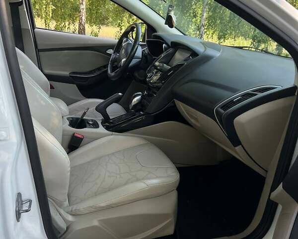 Белый Форд Фокус, объемом двигателя 0 л и пробегом 155 тыс. км за 6900 $, фото 10 на Automoto.ua