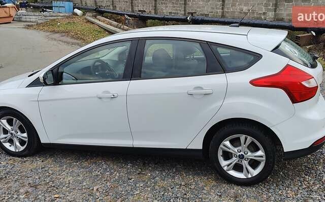 Форд Фокус 2014 в Киеве на Automoto.ua Белый Форд Фокус, объемом двигателя 2 л и пробегом 208 тыс. км за 5500 $, фото 3 на Automoto.ua