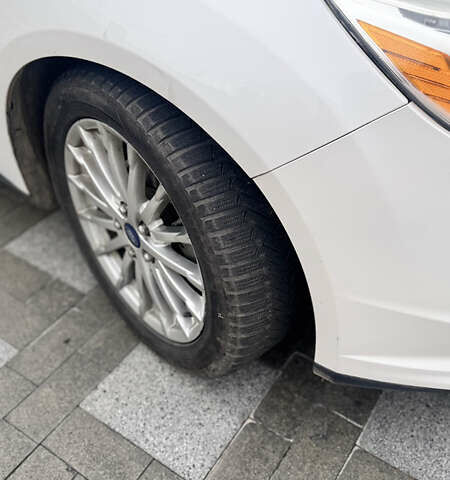 Білий Форд Фокус, об'ємом двигуна 0 л та пробігом 147 тис. км за 5600 $, фото 8 на Automoto.ua