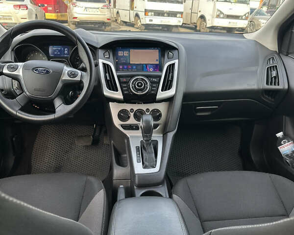 Белый Форд Фокус, объемом двигателя 2 л и пробегом 115 тыс. км за 7499 $, фото 6 на Automoto.ua