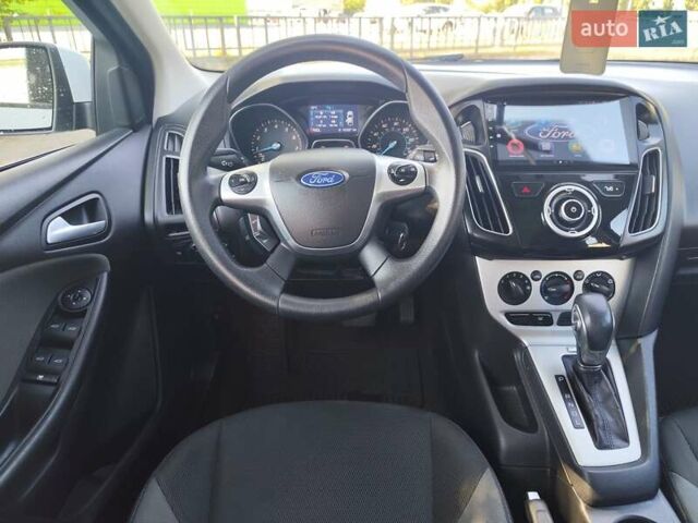 Белый Форд Фокус, объемом двигателя 2 л и пробегом 163 тыс. км за 7999 $, фото 22 на Automoto.ua