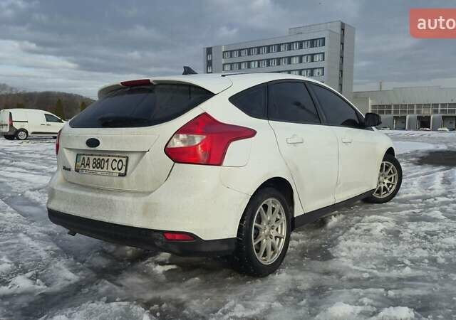 Білий Форд Фокус, об'ємом двигуна 1 л та пробігом 121 тис. км за 5800 $, фото 3 на Automoto.ua